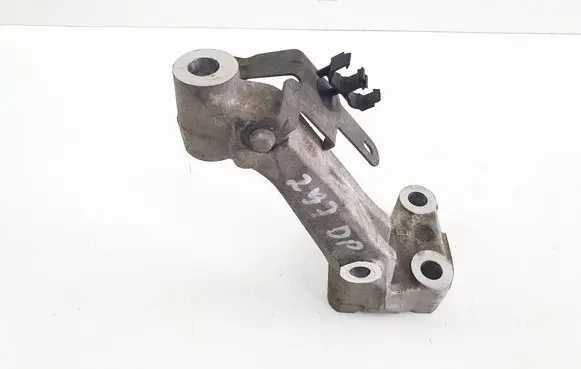 Peugeot 5008 II Front control arm