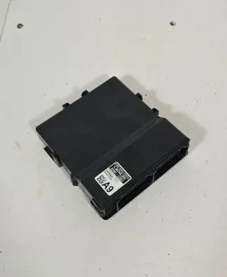 Lexus ES 300h (7th Gen) Other control units/modules 8998133860