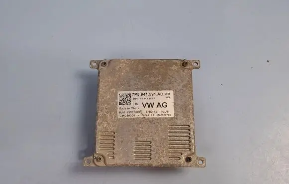 Skoda Octavia Mk3 (5E) Headlight ballast module Xenon 7P5941591AD 7P5941591A