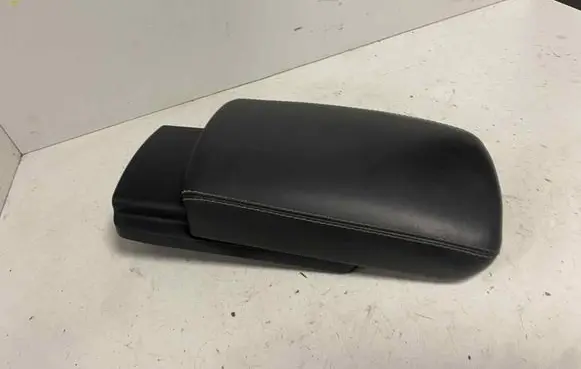 Nissan Qashqai Armrest 07C2403CB9 16082007