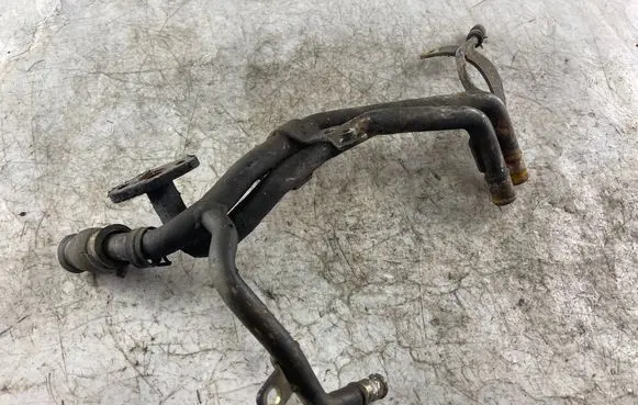 Nissan Patrol Y61 Engine coolant pipe/hose