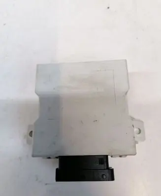 Toyota Avensis T250 Window wiper relay 150696