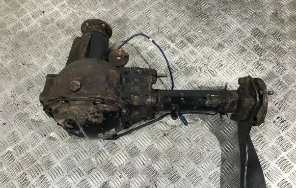 Mitsubishi Pajero Sport I Front differential KN59130532