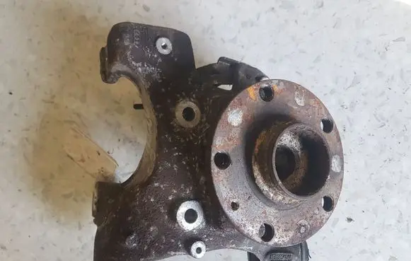 Audi A6 S6 C6 4F Rear wheel hub