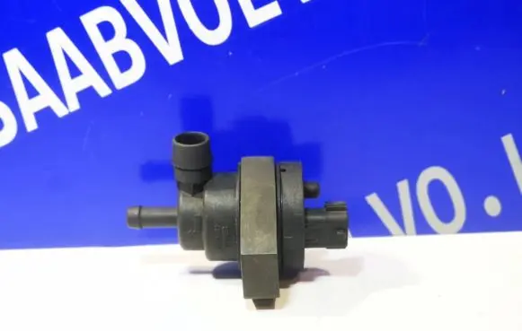 Saab 9-3 Ver1 Engine mount vacuum valve 4670477