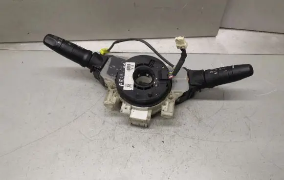 Nissan Primera Wiper turn signal indicator stalk/switch 25260AV610 25540AV620 25560AV620