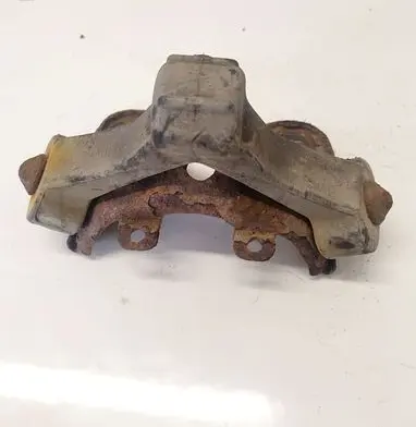 Volkswagen PASSAT B6 Muffler mount bracket/holder 6Q0253147