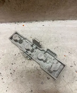 Skoda Octavia Mk2 (1Z) Tail light bulb cover holder 1U6945257