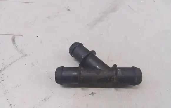 Volkswagen Phaeton Engine coolant pipe/hose