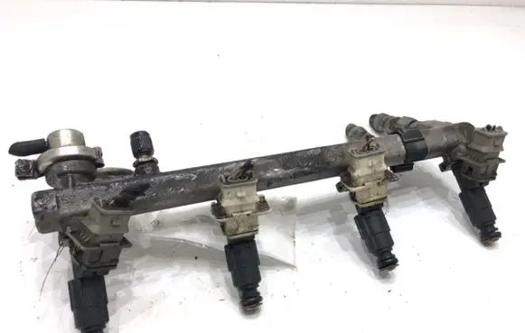 Opel Astra H Fuel main line pipe