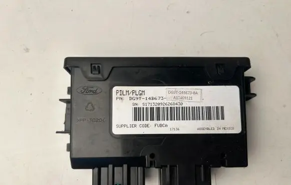 Ford Mondeo MK V Tailgate/trunk control unit/module DG9T14B673BA