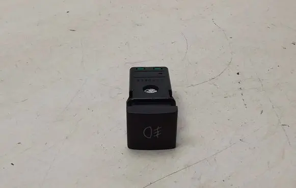 Fog light switch