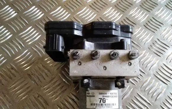KIA Rio ABS Pump BE6003G901 589201W700 BH6013G905