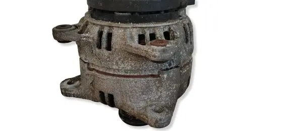 Nissan Juke I F15 Generator/alternator 23100JD10A 0124525140 8200728292F