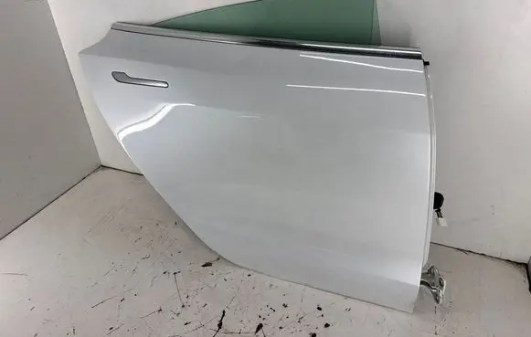 Tesla Model 3 Rear door 1081440E0C
