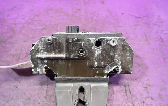 Opel Vectra C Tailgate/trunk/boot lock/catch/latch 