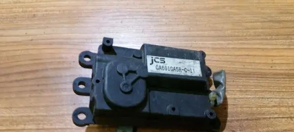 Mazda MX-6 Air flap motor/actuator ga601ga5r C1L