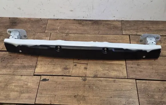 Dacia Sandero III Rear bumper cross member 755B72424R 755B67577R