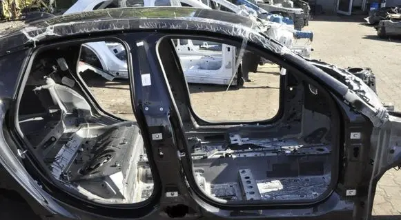 BMW 2 F44 Pillar (middle)