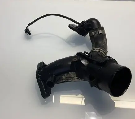 Mercedes-Benz B W246 W242 Turbo air intake inlet pipe/hose 165765493R