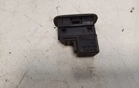 Volkswagen PASSAT B6 Alarm switch 6Q0962109