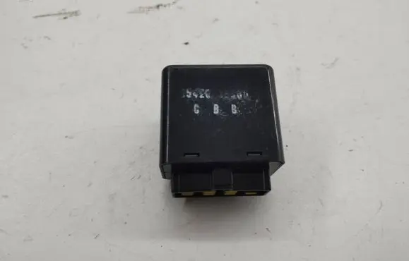 Hyundai Santa Fe Window wiper relay 954292b500