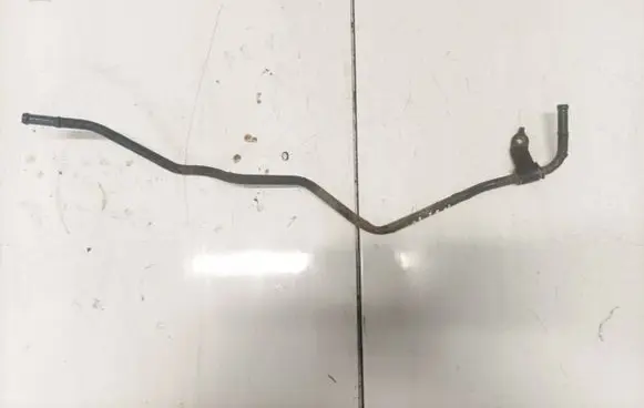 Volkswagen Golf III Engine coolant pipe/hose