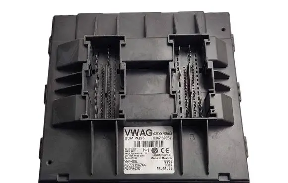Volkswagen Beetle A5 Comfort/convenience module 5C0937086D 5WK50436
