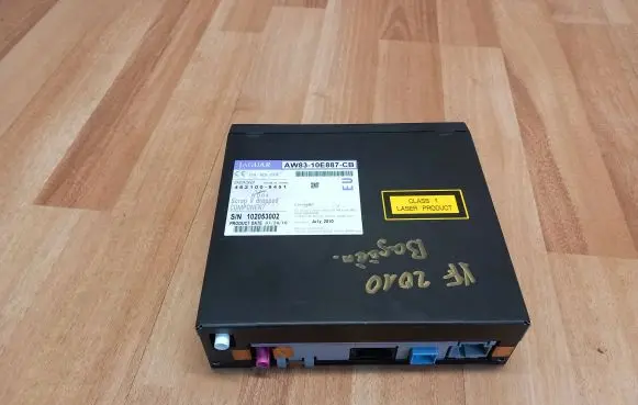 Jaguar XF X250 Navigation unit CD/DVD player AW8310E887CB 4621009451 102053002