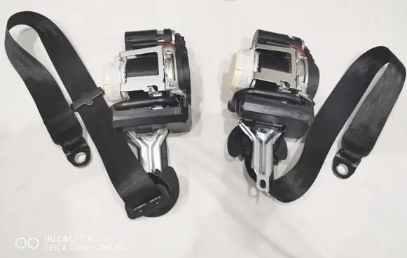Audi Q4 e-tron Set of seat belts 4KE857705 4KE857706