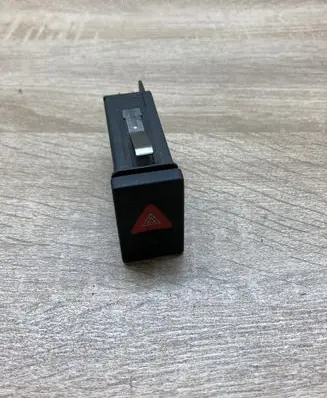Volkswagen PASSAT B5 Hazard light switch 3B0953235C