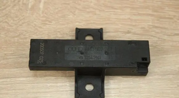 Volkswagen Touareg III Keyless (KESSY) go control unit/module 4M0907247