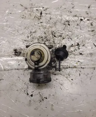 Audi A4 S4 B6 8E 8H EGR valve 038129637L