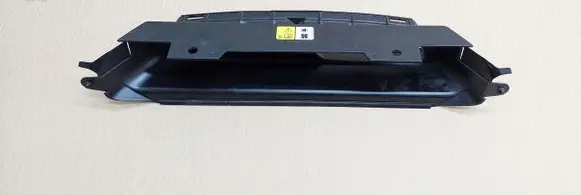Land Rover Range Rover Velar Intercooler air channel guide J8A29H722AB