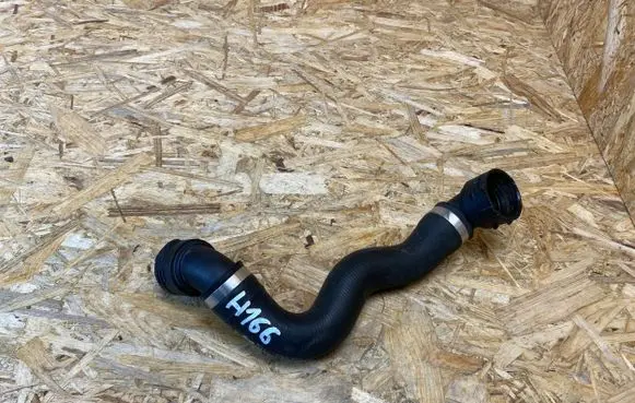 Mercedes-Benz GLC X253 C253 Engine coolant pipe/hose A2535019482