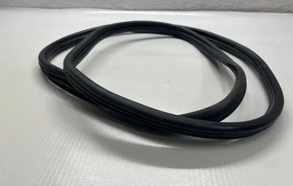 Hyundai Tucson IV NX4 Rubber seal rear door 