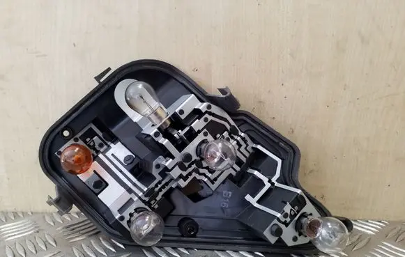 Tail light part