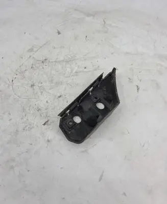 Volvo V50 Front bumper mounting bracket 30655874
