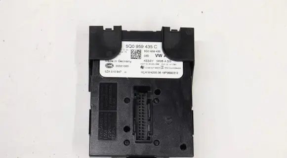Volkswagen Golf VII Other control units/modules 5Q0959435C
