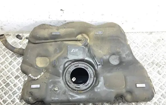 Opel Insignia B Fuel tank 