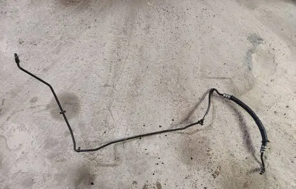 Power steering hose/pipe/line
