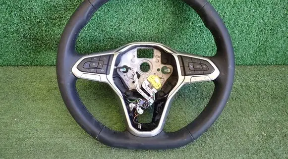 Volkswagen T-Roc Steering wheel 