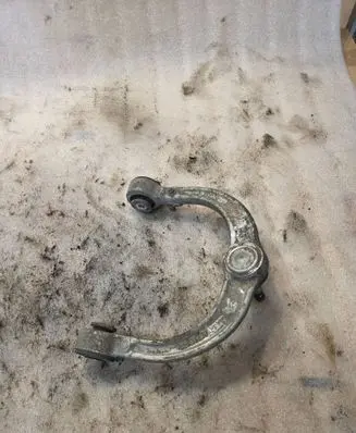 Mercedes-Benz ML W164 Front lower control arm/wishbone AG94591