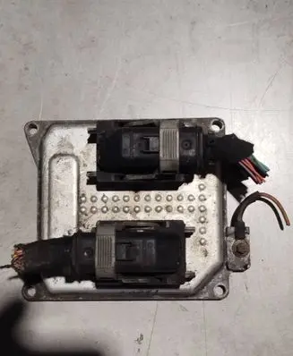 Opel Astra H Engine control unit/module 55567114