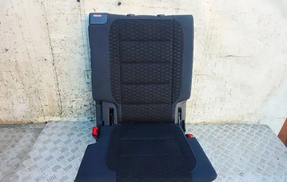 Volkswagen Touran I Third row seats 1T0885866A 1T0885865A