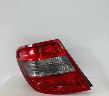 Mercedes-Benz C W204 Rear/tail lights A2048203764