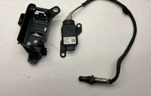Peugeot 308 Lambda probe sensor 9816276480 0281006851