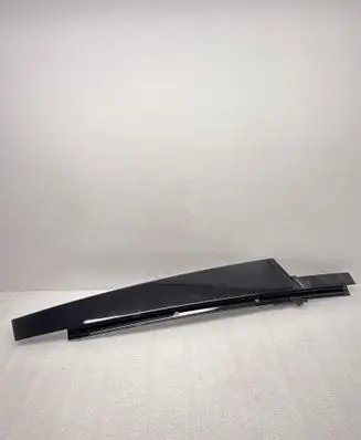 BMW X5M F85 Front door glass trim molding 7289613 19765810