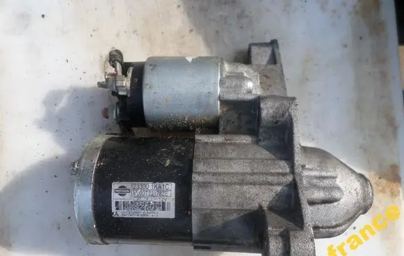 Nissan Juke I F15 Starter motor