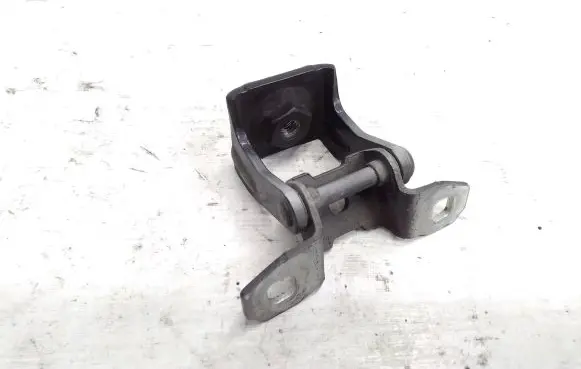 Fiat 500L Tailgate/trunk/boot hinge